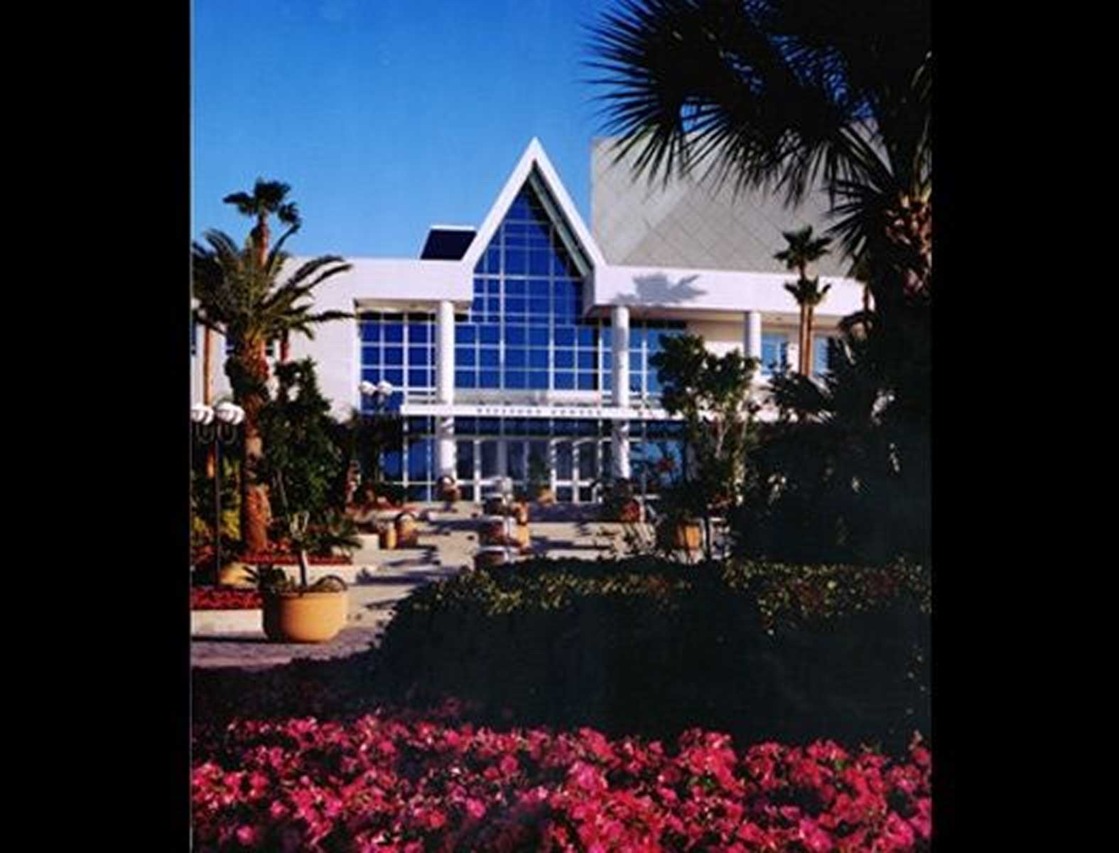 Retail Entertainment Architect Moody Gardens Visitor Center